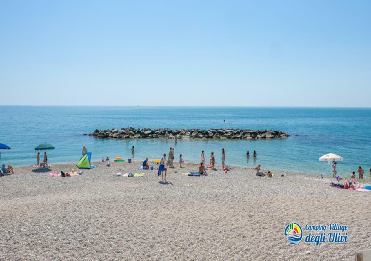 Camping Village Degli Ulivi Mattinata Buitenkant foto